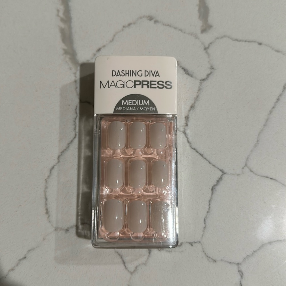 Dashing Diva Magic Press medium New
